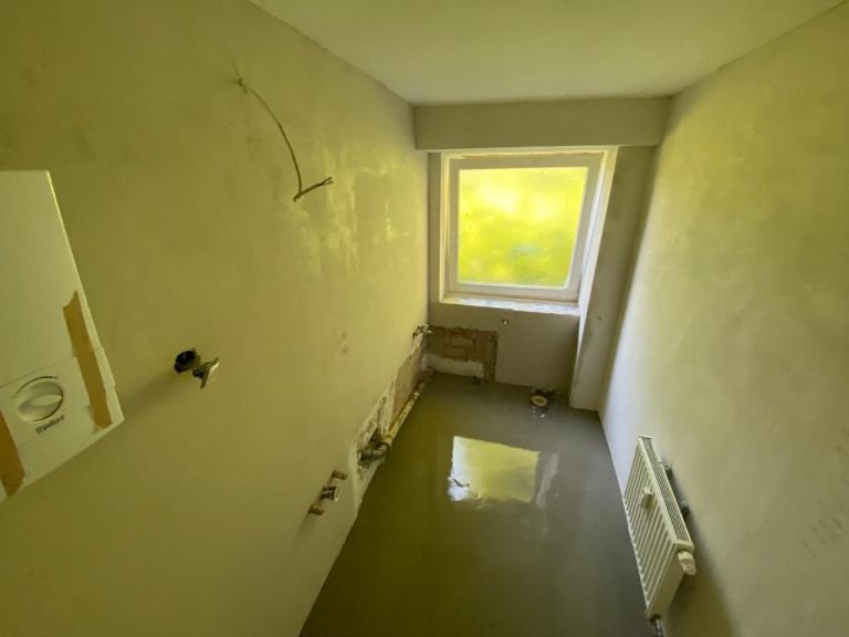 Sanierung und Innenausbau von Wohnungen – 54