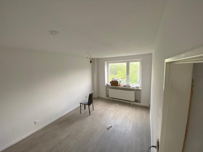 Sanierung und Innenausbau von Wohnungen – 46