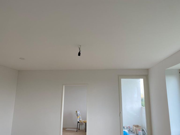 Sanierung und Innenausbau von Wohnungen – 57