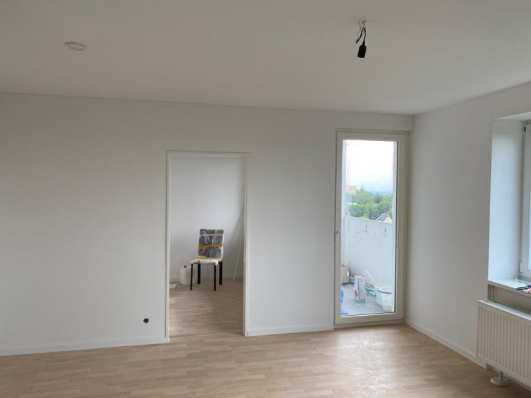 Sanierung und Innenausbau von Wohnungen – 55