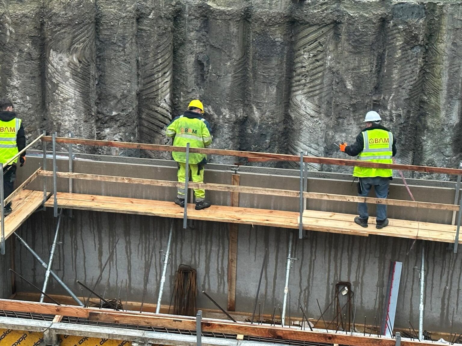 30a00013-946b-4d59-9bf2-5ab7fb6ab5f4